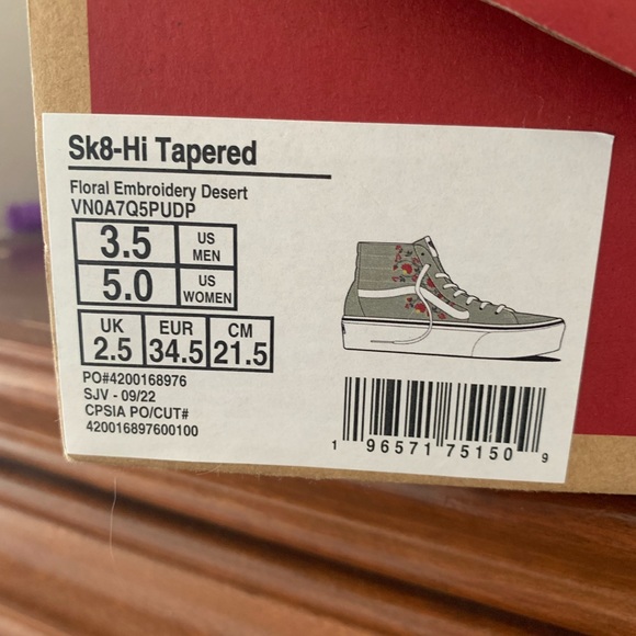 Brand new in box - Vans Sk8-Hi tapered platform shoes - Picture 4 of 4